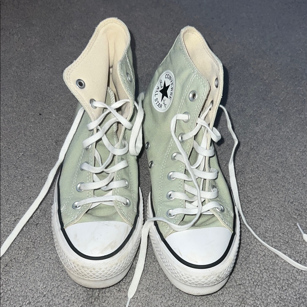 Converse Platform Classic High-Tops in Mint and White